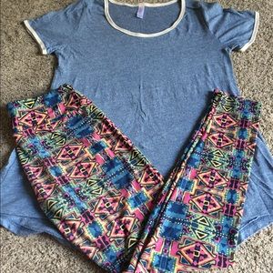 LuLaRoe one size leggings with Perfect tee in sm